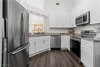 Building Photo - 2711 Citrus Lake Dr