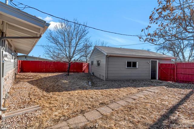 Building Photo - 735 S Peterson Way