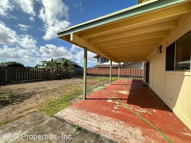 Building Photo - 4 br, 2.5 bath House - 94-233 Mahapili Street