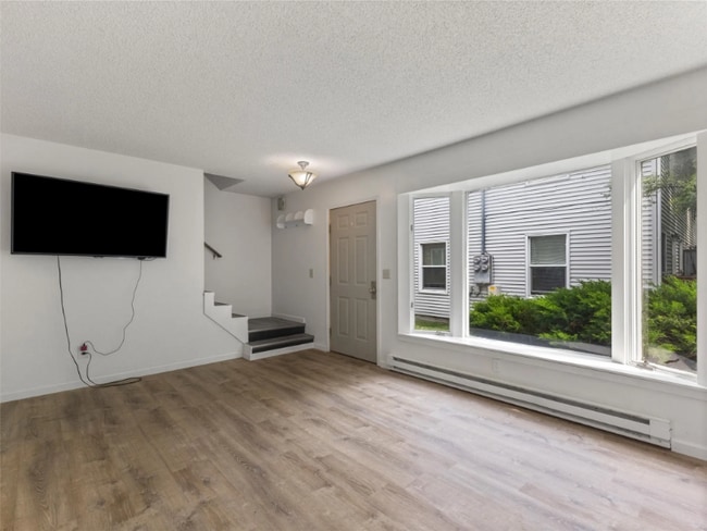 Building Photo - 917 N 17th Ave