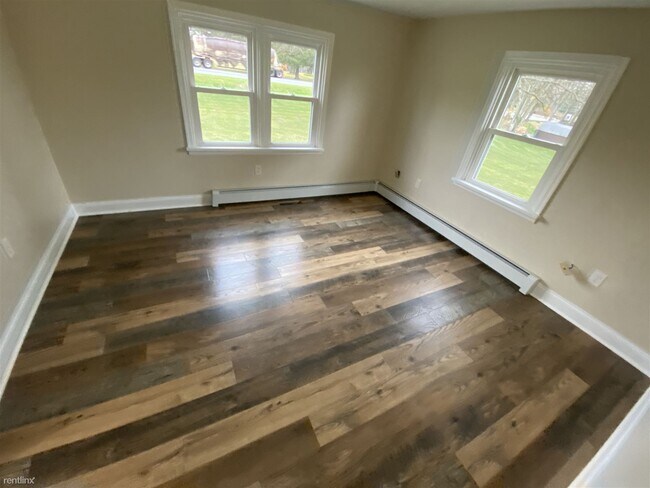 Building Photo - 3 br, 2.5 bath House - 3006 E Lincoln Hwy