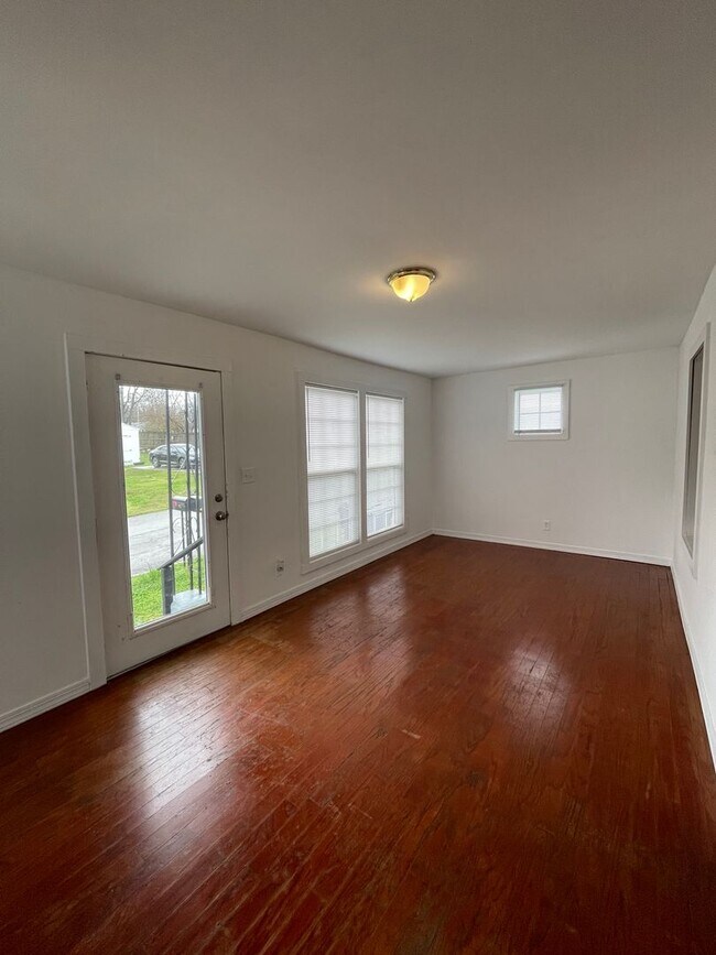 Foto del edificio - 3 Bedroom, 1 Bath House in Columbia!