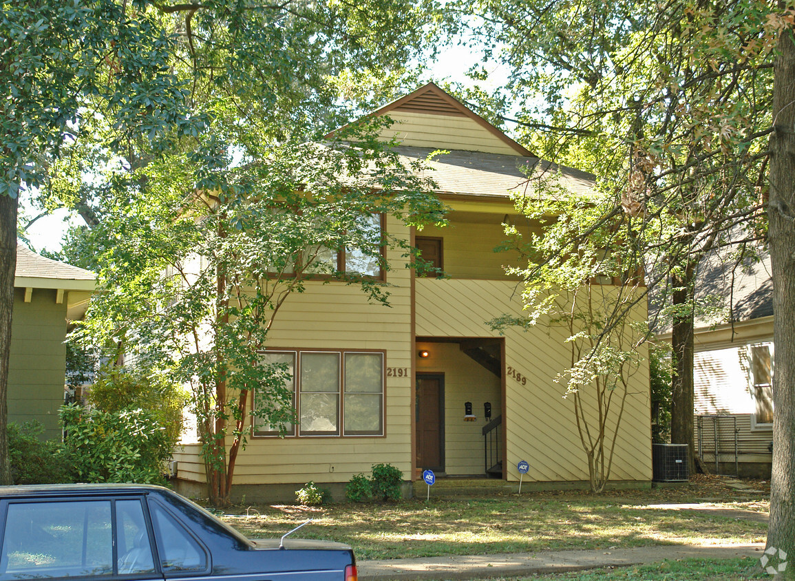 Building Photo - 2189-2191 Monroe Ave