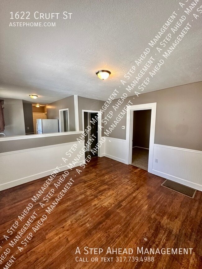 Building Photo - 1622 Cruft - 3 bed/1 bath - Newly Renovated