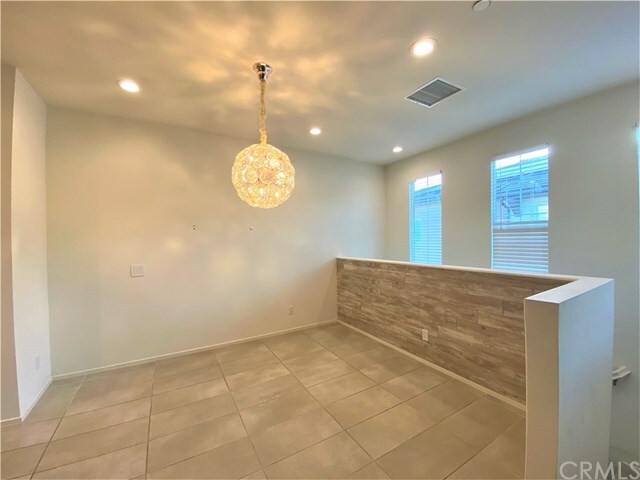 Building Photo - 245 W Via Presido