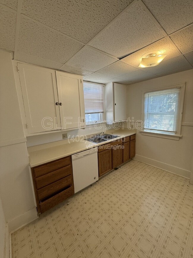 Building Photo - 1505 1st Ave