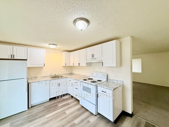 Foto del edificio - 7420 NE Hazel Dell Ave