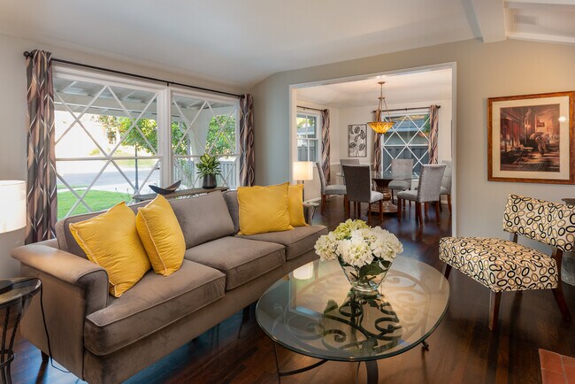 Foto del edificio - 4829 Atoll Ave