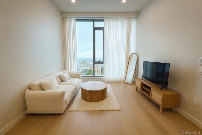 Foto del edificio - 35-32 Leavitt St