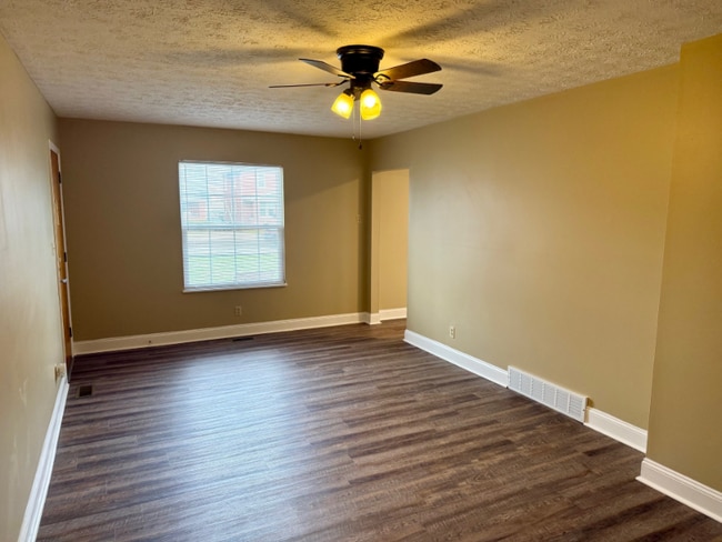 Building Photo - 2203 Adams Ave