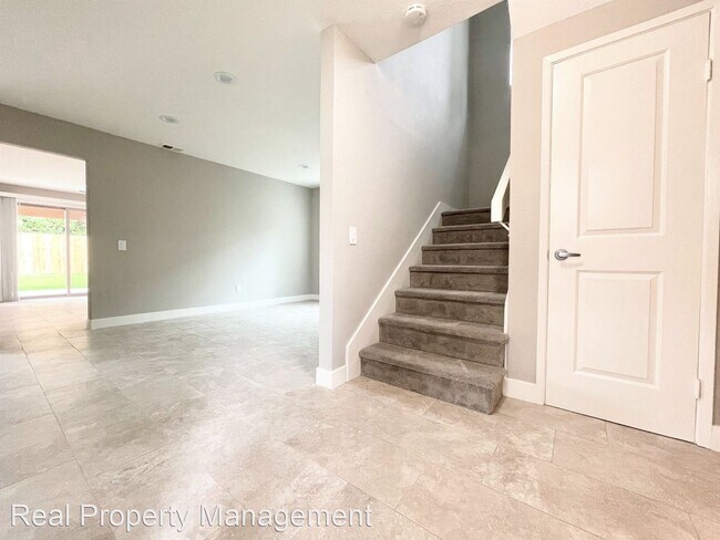 Building Photo - 3 br, 2.5 bath House - 2724 Luciernaga Street