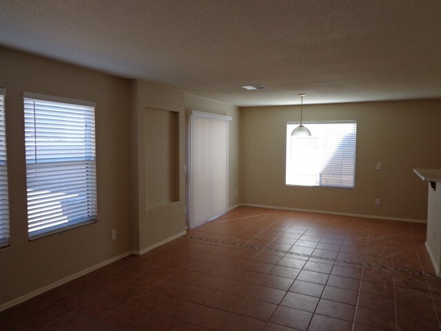 Building Photo - 6913 S Goshawk Drive