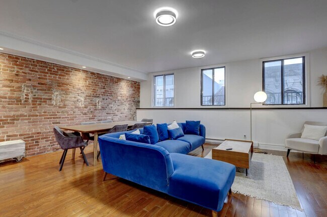 Photo du bâtiment - 56 Rue Notre-Dame Ouest-SI ID1601956P