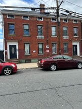 Building Photo - 39 Throop Ave