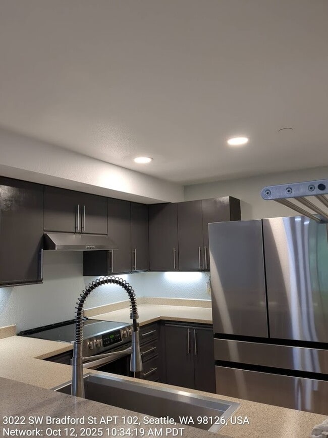 Foto del edificio - 3022 SW Bradford St