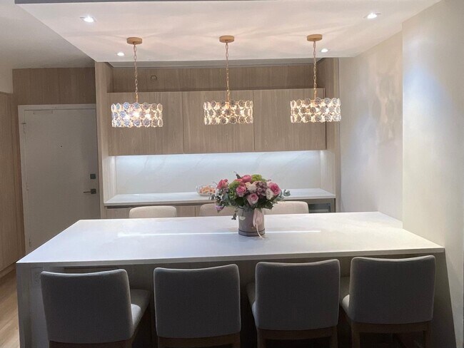 Foto del edificio - 10275 Collins Ave