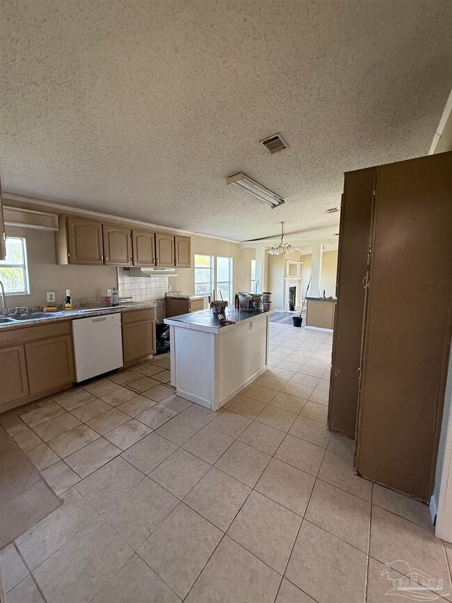 Building Photo - 5675 Saufley Field Rd