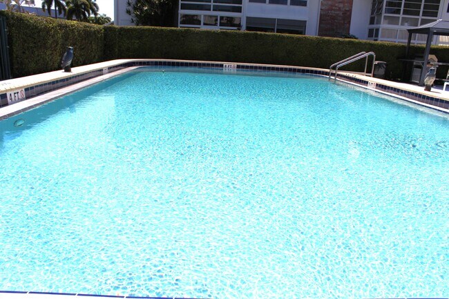 Foto del edificio - 2929 SE Ocean Blvd