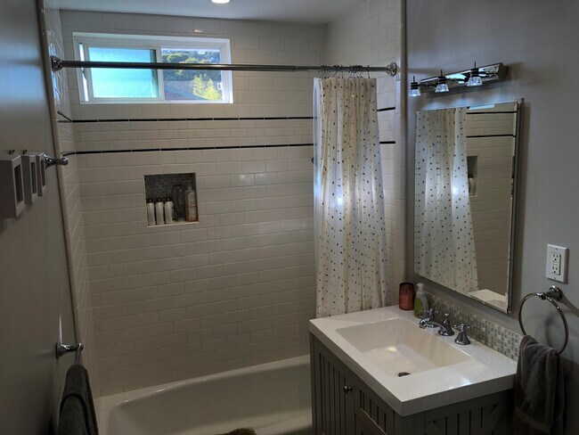 Bathroom 2 - 501 Eaton St