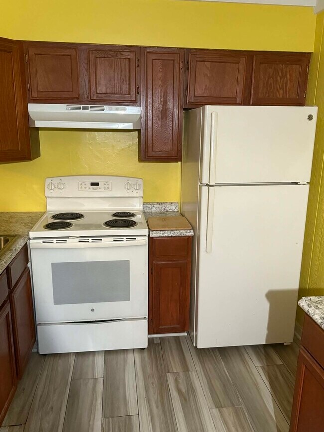 Foto del edificio - 3325 Beacon St