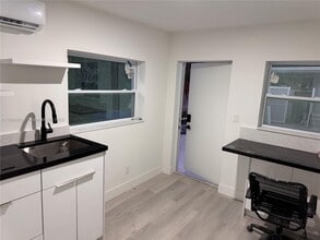 Building Photo - 2353 SW 11th Terrace