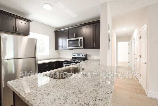 Foto del edificio - 5520 Lake Underhill Rd