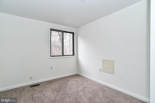 Building Photo - 2317 Old Trail Dr