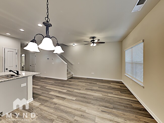 Building Photo - 6066 Oak Bend Ct