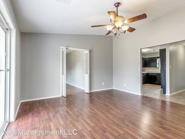 Foto del edificio - 3 br, 1.5 bath House - 1323 N Nail Parkway