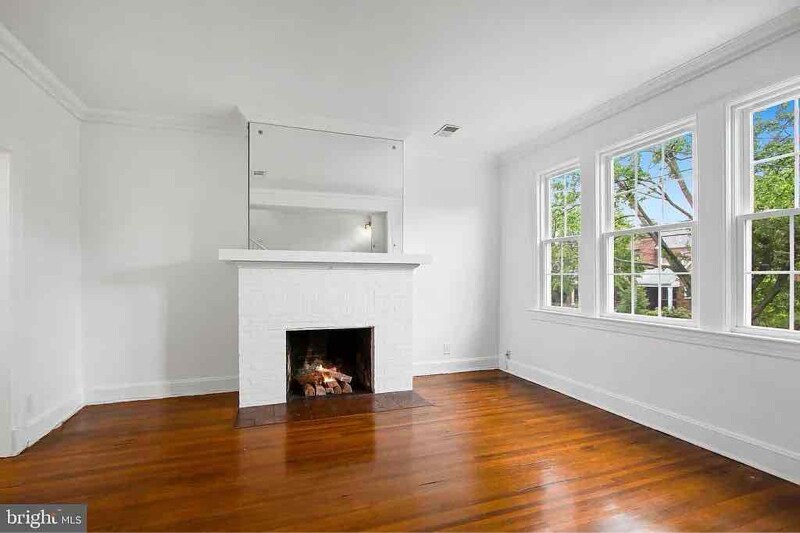 Primary Photo - 1376 Sheridan St NW