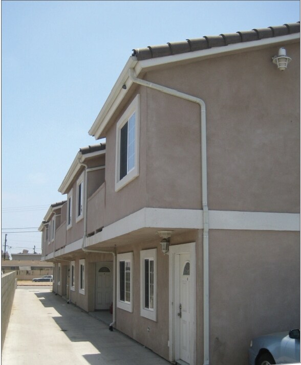 Foto del edificio - Plaza Apartments