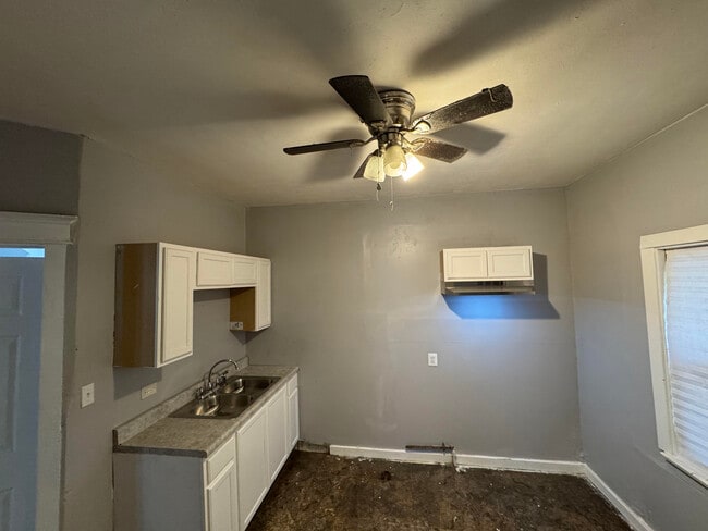 Foto del edificio - 10453 S Wabash Ave