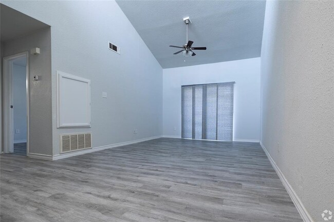 Foto del edificio - 13151 Walden Rd