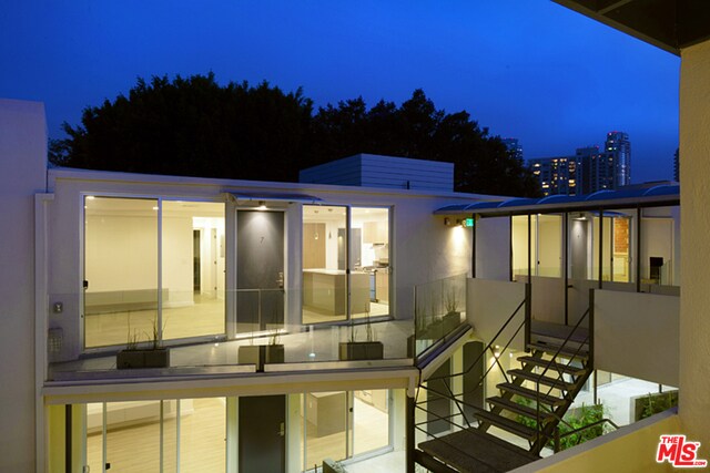 Foto del edificio - 350 S McCarty Dr