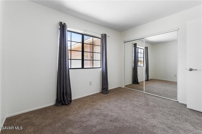 Foto del edificio - 2258 Gregory Ave