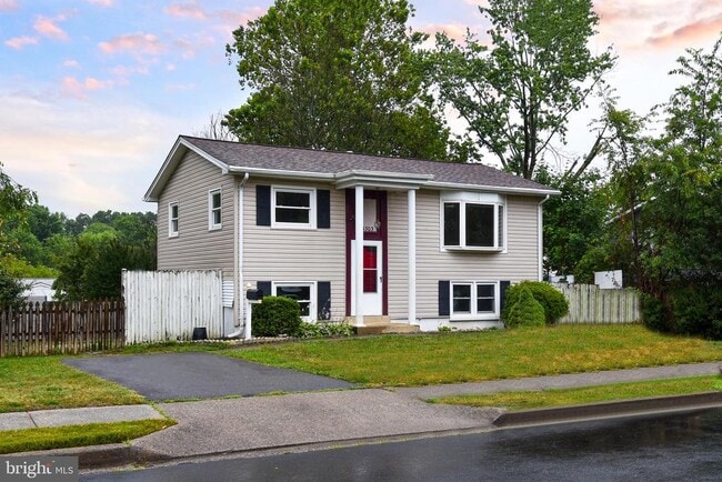Building Photo - 13303 Huntington Ln