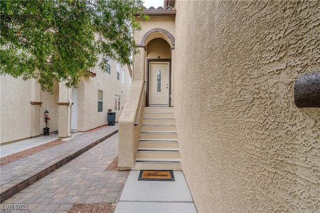 Building Photo - 11783 Fern Creek Ln