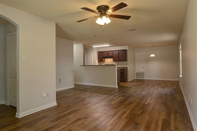 Building Photo - 5804 Fathom Dr