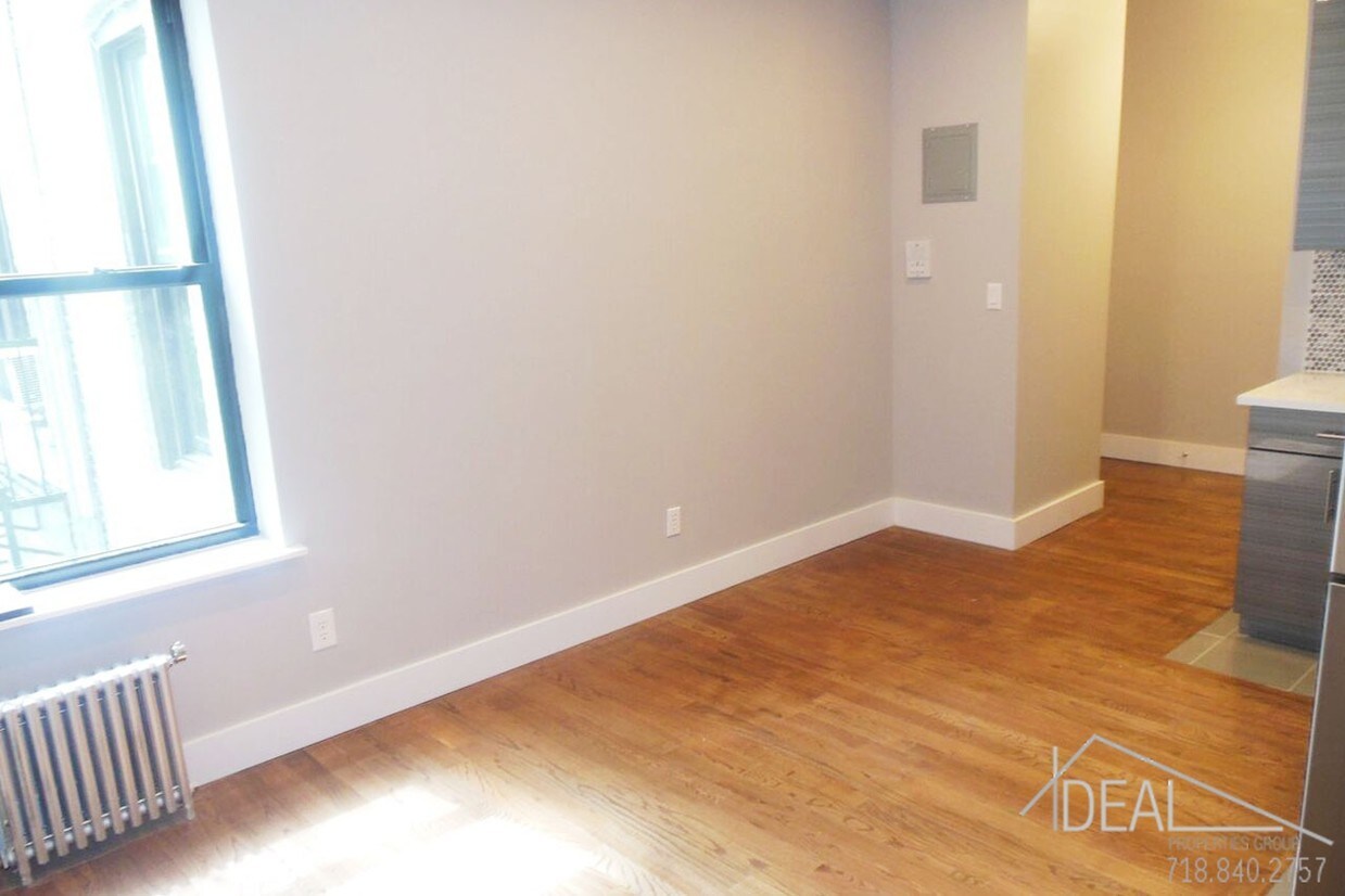 Foto principal - 1062 Hancock St