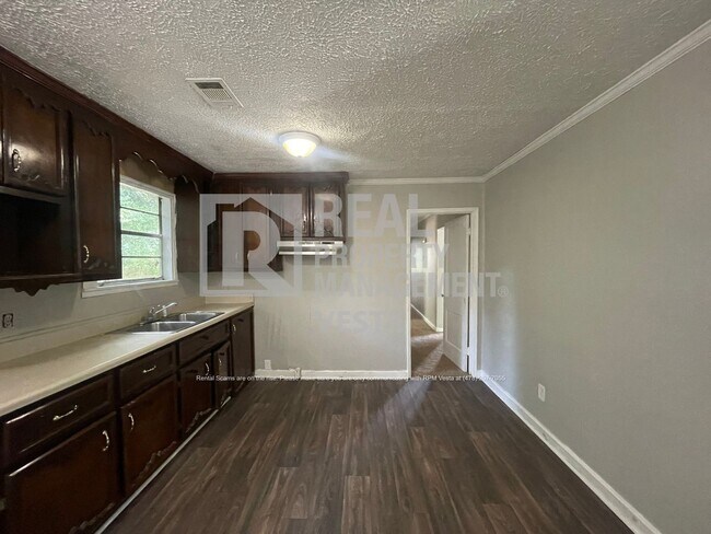 Foto del edificio - 3462 McKenzie Dr