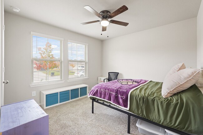 Foto del edificio - 40422 Gdn Hts Ln