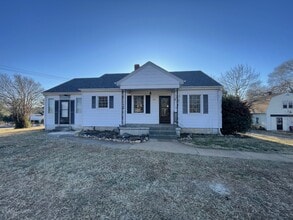 Building Photo - 270 Crescent Ln