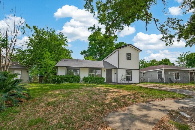 Foto del edificio - 5830 Southlea St