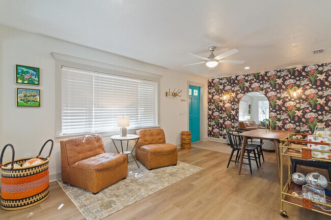 Foto del edificio - 304 NW 24th St