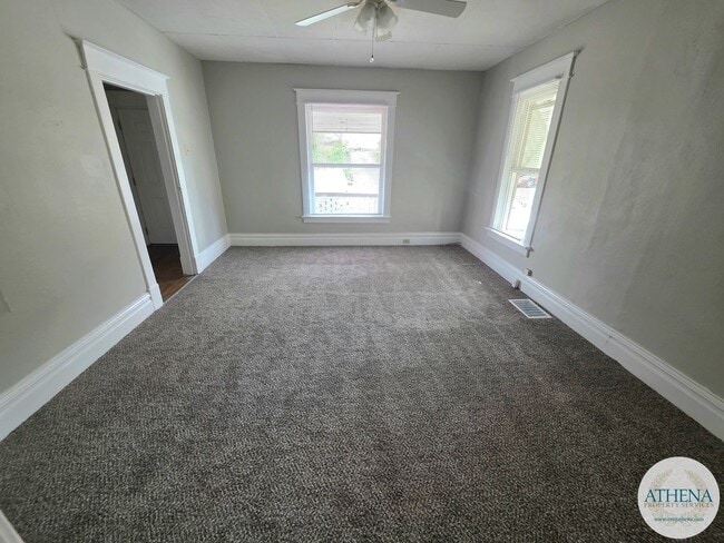 Building Photo - 2 Bedroom / 1.5 Bath House - NEAR SEMO's CAMPUS