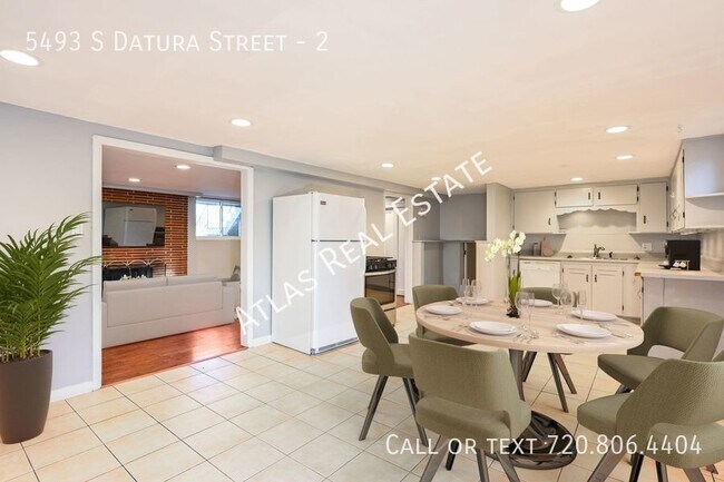 Foto del edificio - Spacious and Charming Unit - Available Now...