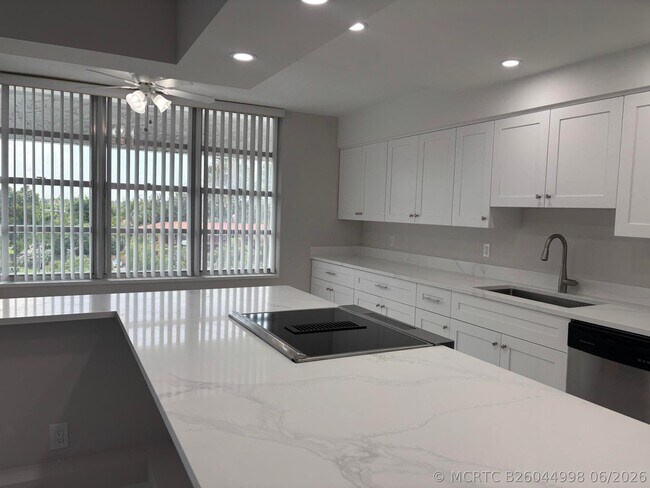 Foto del edificio - 4280 Galt Ocean Dr