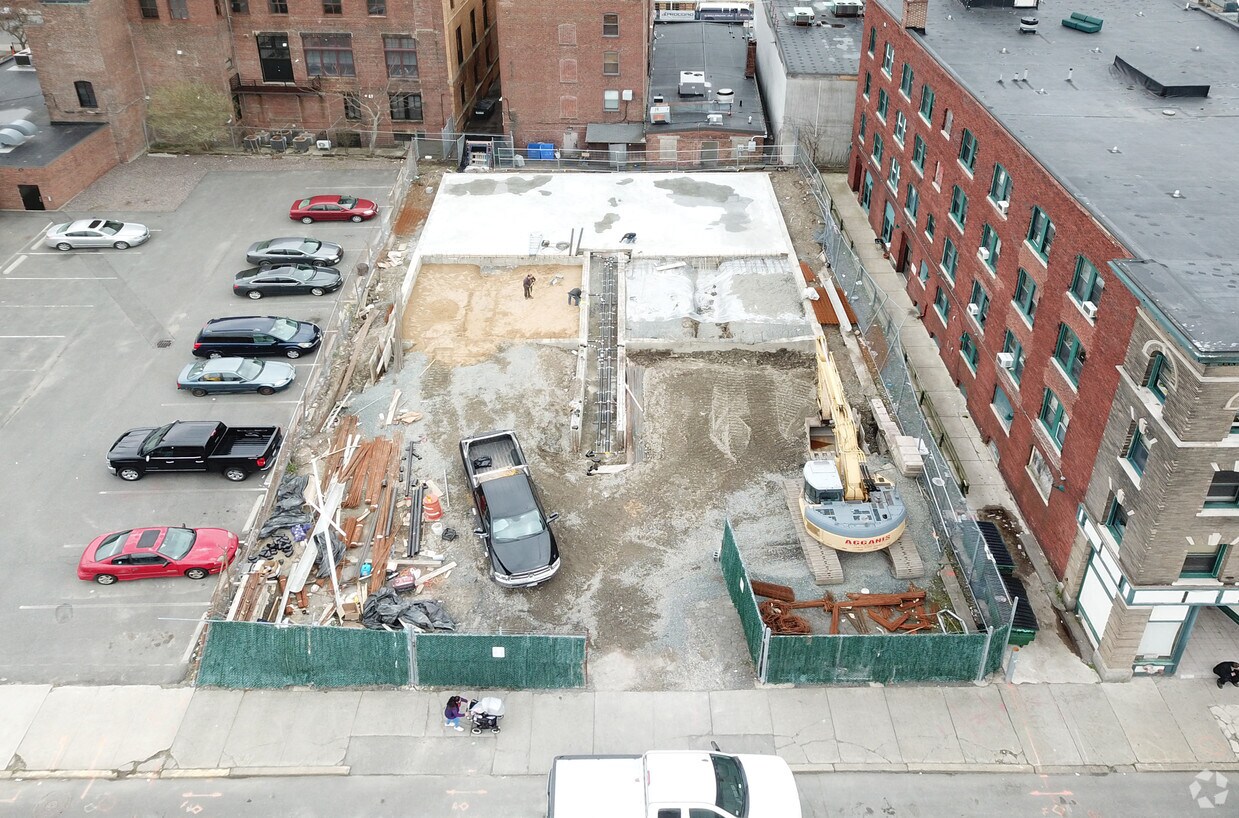 Building Photo - Andrew Street Apartments