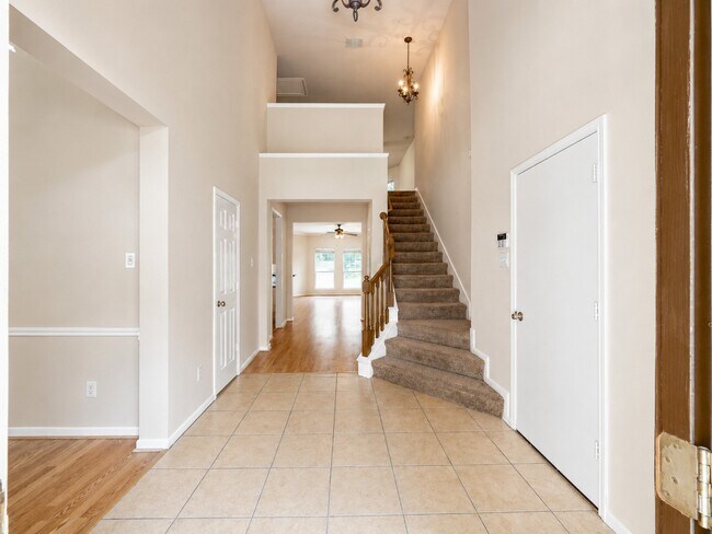 Foto del edificio - 1815 Granite Field Ln