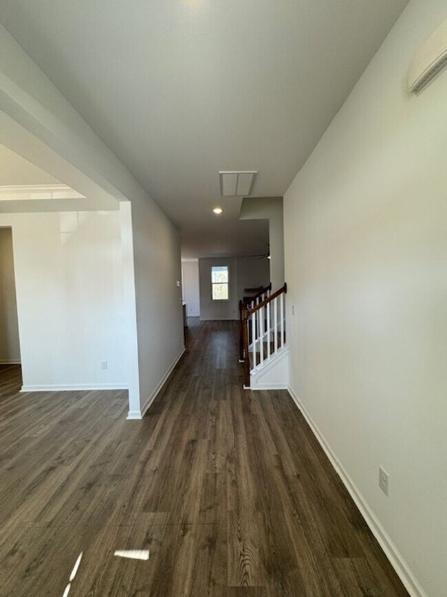 Foto del edificio - 2008 Red Woodpeckers Ct